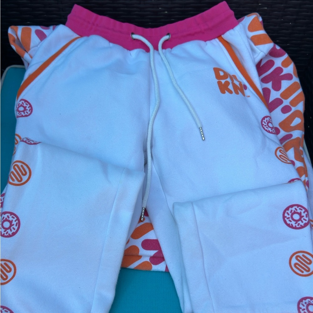 Dunkin’ Donut limited edition sweatsuit set